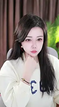 Qiaoqiao  online show from 01.18.25