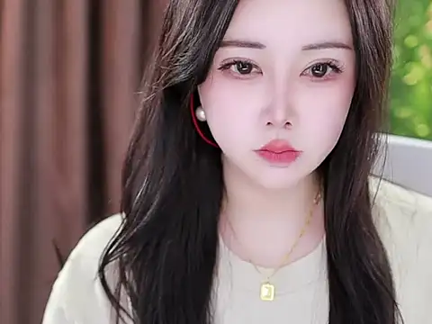 Qiaoqiao  online show from 01.23.25