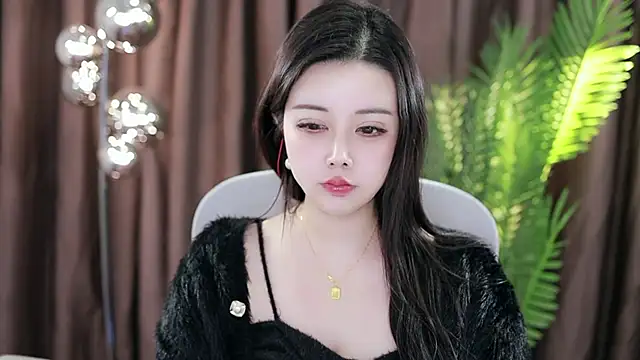 Qiaoqiao  online show from 01.27.25