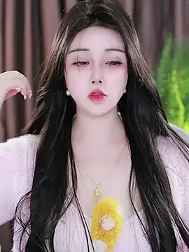 Qiaoqiao  online show from 02.23.25