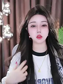 Qiaoqiao  online show from 02.26.25