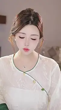 Qiaoqiao  online show from 12.21.25