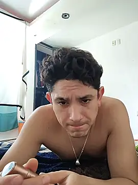 Snapshot of Anto_BWC chatting on 10.20.25 Anto BWC online show from 10.20.25