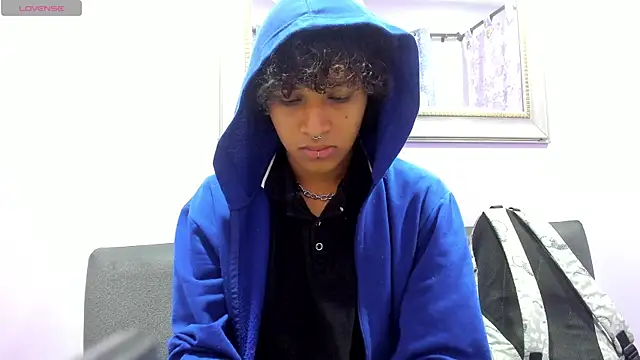 Snapshot of axel_ps chatting on 02.28.25 axel ps online show from 02.28.25