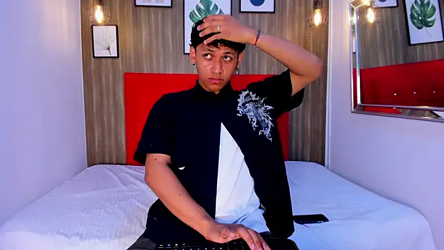 Snapshot of axel_ps chatting on 09.23.25 axel ps online show from 09.23.25