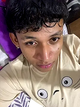 Snapshot of axel_ps chatting on 10.01.25 axel ps online show from 10.01.25