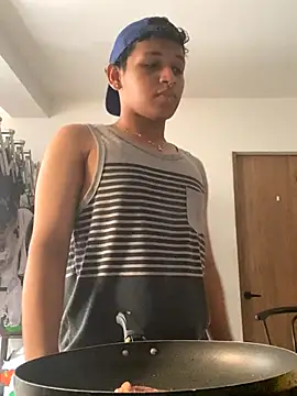 Snapshot of axel_ps chatting on 10.13.25 axel ps online show from 10.13.25