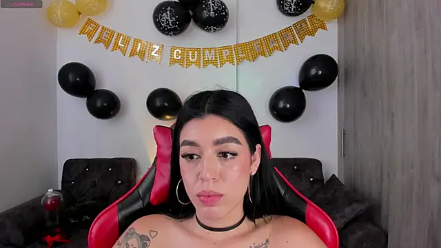 Snapshot of zoee_jackson chatting on 04.16.26 zoee jackson online show from 04.16.26