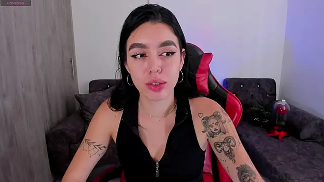 Snapshot of zoee_jackson chatting on 05.16.26 zoee jackson online show from 05.16.26