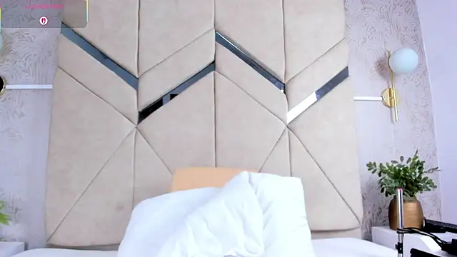 LilitRobins online show from 09.26.25