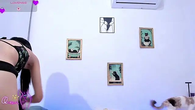 LilitRobins online show from 07.11.26