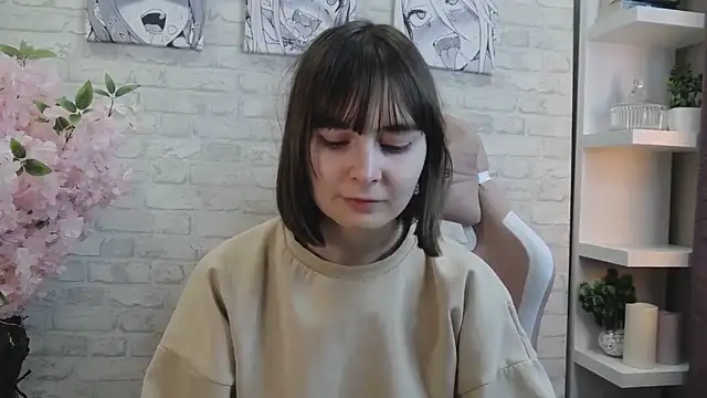 Snapshot of ManuTaya chatting on 12.28.24 ManuTaya online show from 12.28.24