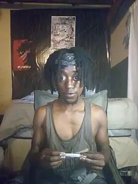 Snapshot of Hentaii001 chatting on 10.14.25 Hentaii001 online show from 10.14.25