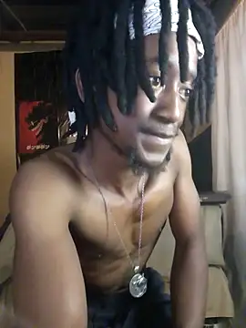 Snapshot of Hentaii001 chatting on 10.28.25 Hentaii001 online show from 10.28.25