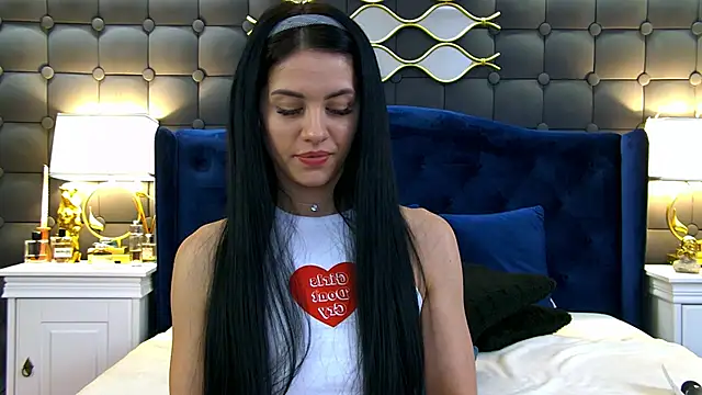 Snapshot of LeyaCass chatting on 02.20.25 LeyaCass online show from 02.20.25