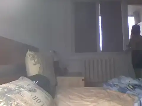 MaxWellas6 online show from 11.17.25