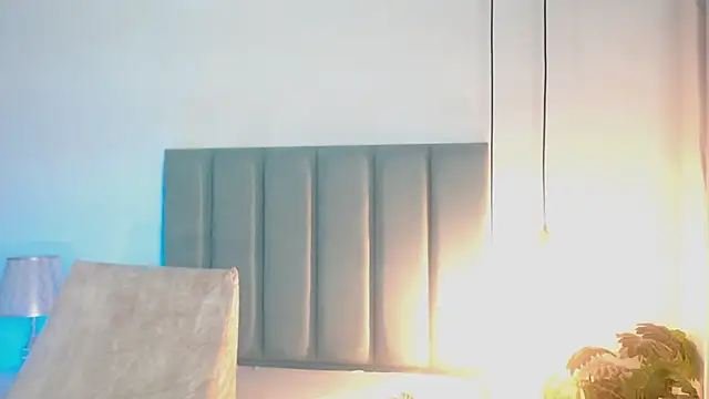 Snapshot of SabrinaWarrenn chatting on 12.07.24 SabrinaWarrenn online show from 12.07.24