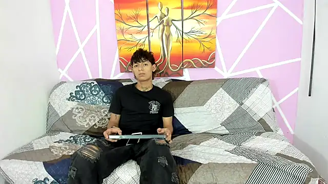 Snapshot of Fresahot2005 chatting on 01.25.25 Fresahot2005 online show from 01.25.25