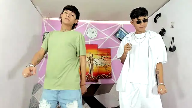 Snapshot of Fresahot2005 chatting on 02.03.25 Fresahot2005 online show from 02.03.25