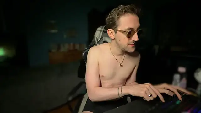 Snapshot of Stefisexy91 chatting on 10.11.25 Stefisexy91 online show from 10.11.25