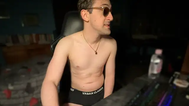 Snapshot of Stefisexy91 chatting on 10.25.25 Stefisexy91 online show from 10.25.25