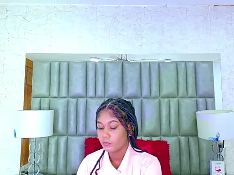 Snapshot of AlisonJaimes chatting on 09.17.25 AlisonJaimes online show from 09.17.25