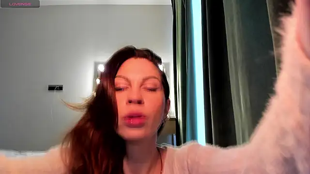 Selena Rase online show from 01.18.26