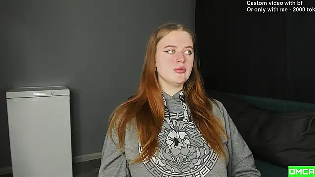 Snapshot of Pinku_kitsune chatting on 02.12.26 Pinku kitsune online show from 02.12.26