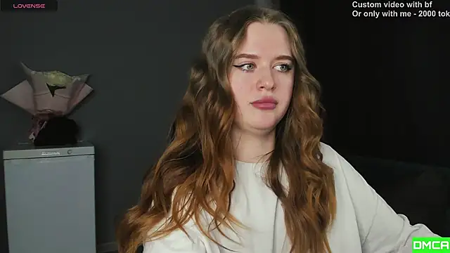 Snapshot of Pinku_kitsune chatting on 02.15.26 Pinku kitsune online show from 02.15.26