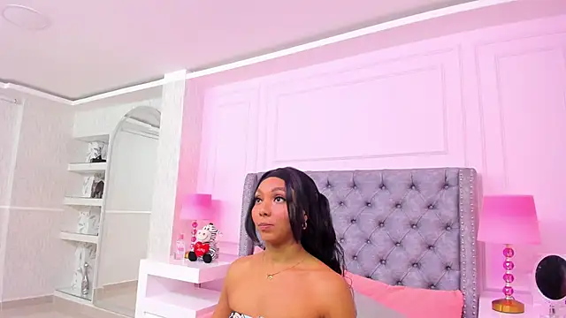 HaileeRoberts online show from 01.21.25