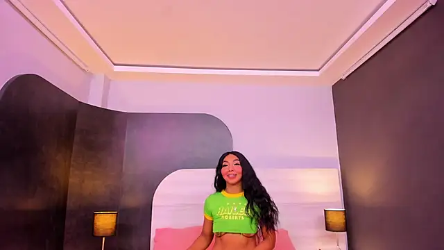 HaileeRoberts online show from 10.17.25