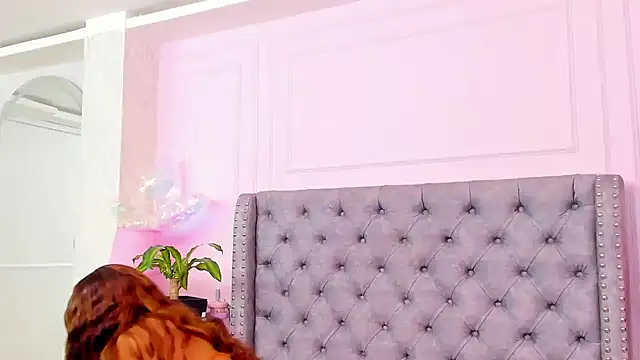 HaileeRoberts online show from 04.08.26