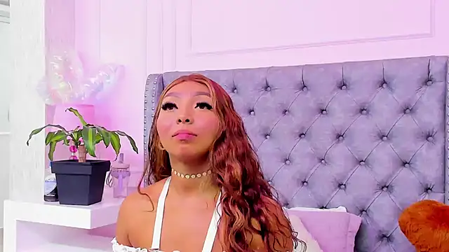 HaileeRoberts online show from 05.11.26