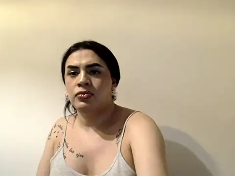 Dulce hot 23  online show from 05.27.26