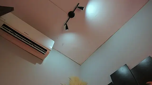 ALICEPOIXXXON online show from 11.12.25