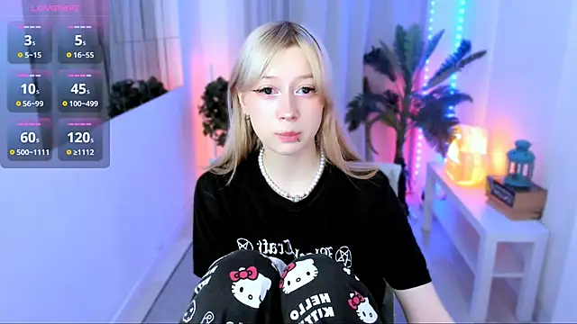SaintGirl online show from 02.09.25