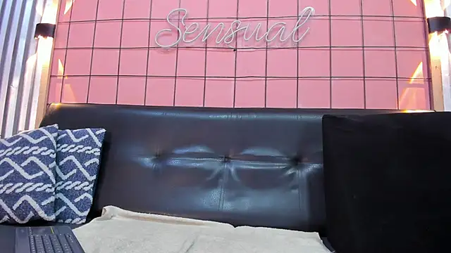 antony bigdick  online show from 01.08.25