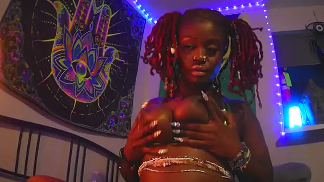 Tatithegoddess online show from 12.12.24