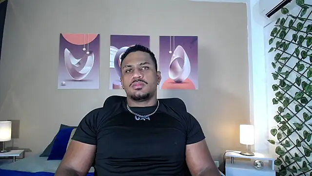 Snapshot of JhonBlacke chatting on 12.14.24 JhonBlacke online show from 12.14.24