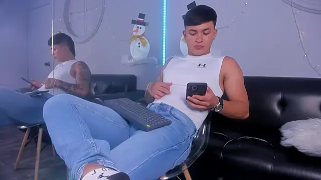 Cristopher strong online show from 01.06.25