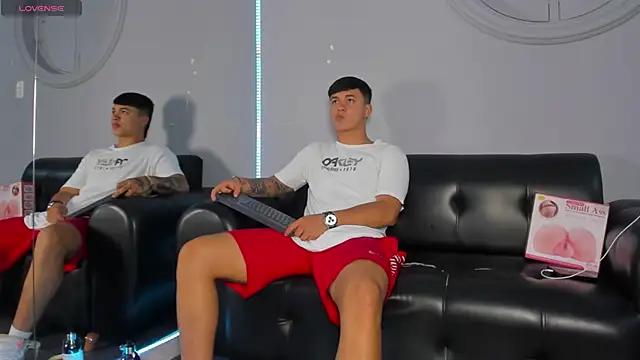 Cristopher strong online show from 01.10.25