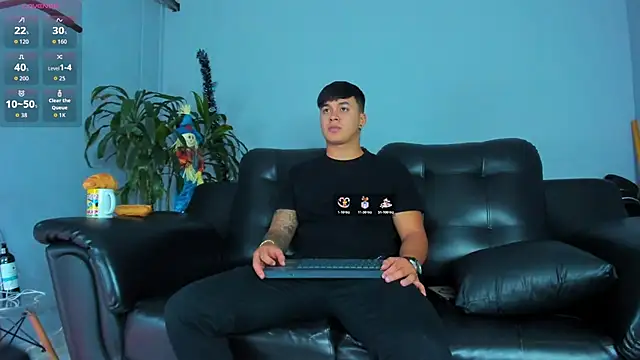 Cristopher strong online show from 10.26.25