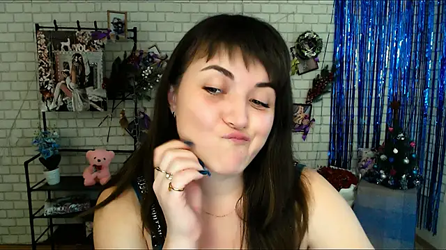 Snapshot of Darina_M_ chatting on 01.14.25 Darina M online show from 01.14.25