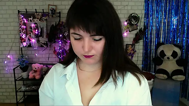 Snapshot of Darina_M_ chatting on 01.19.25 Darina M online show from 01.19.25