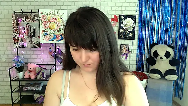 Snapshot of Darina_M_ chatting on 03.04.25 Darina M online show from 03.04.25