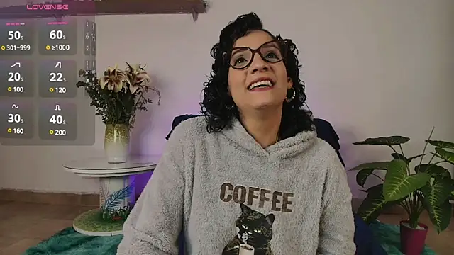 Elliee  online show from 01.26.25