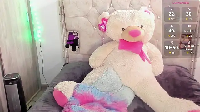  EmiRhodes online show from 10.16.25