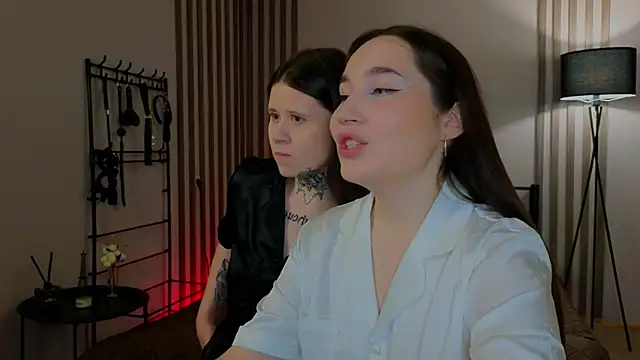 Snapshot of domDani_subMay chatting on 03.21.25 domDani subMay online show from 03.21.25