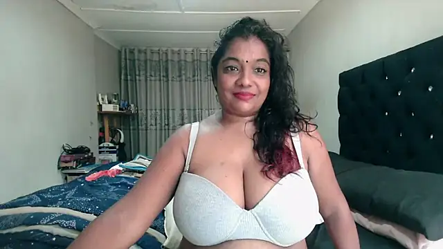 Indianmayaxoxo online show from 02.04.26