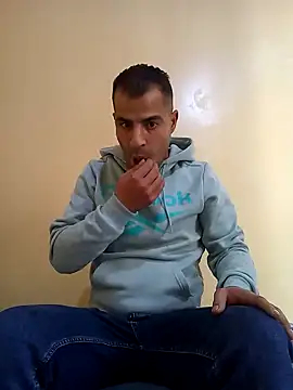 Bisex activ19 online show from 01.05.25
